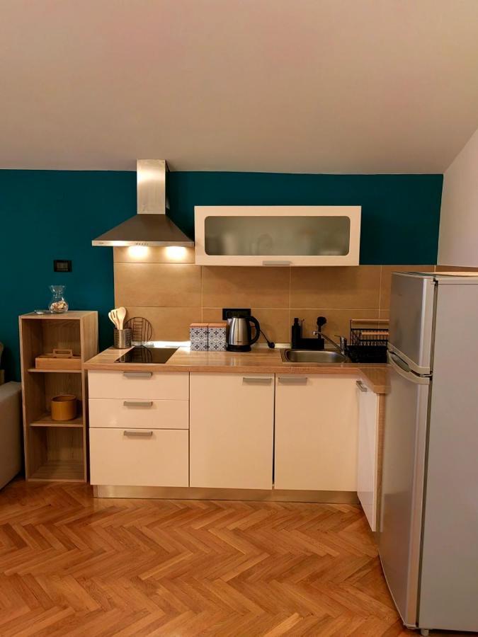 Albina Apartma *